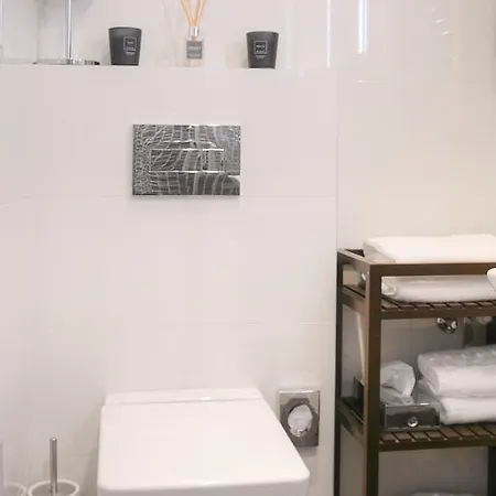 拜耳喷泉住宅公寓 * 布拉格